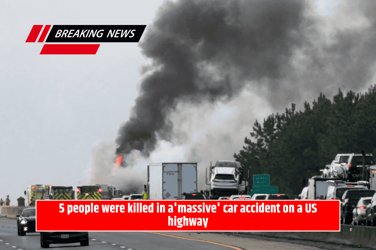 5 people were killed in a'massive' car accident on a US highway
